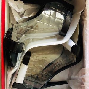 Carlos Santana Heels